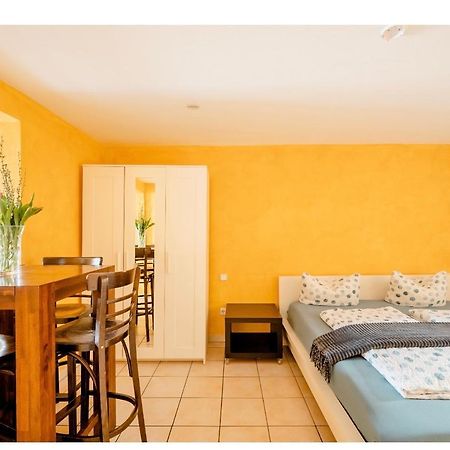 Hirschen Apartments Reute  エクステリア 写真
