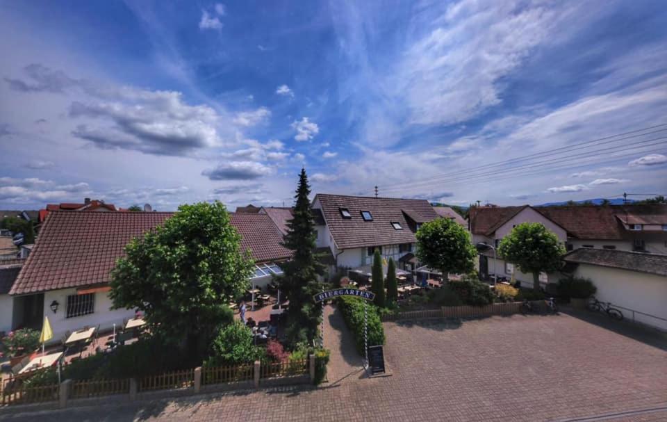 Hirschen Apartments Reute  エクステリア 写真