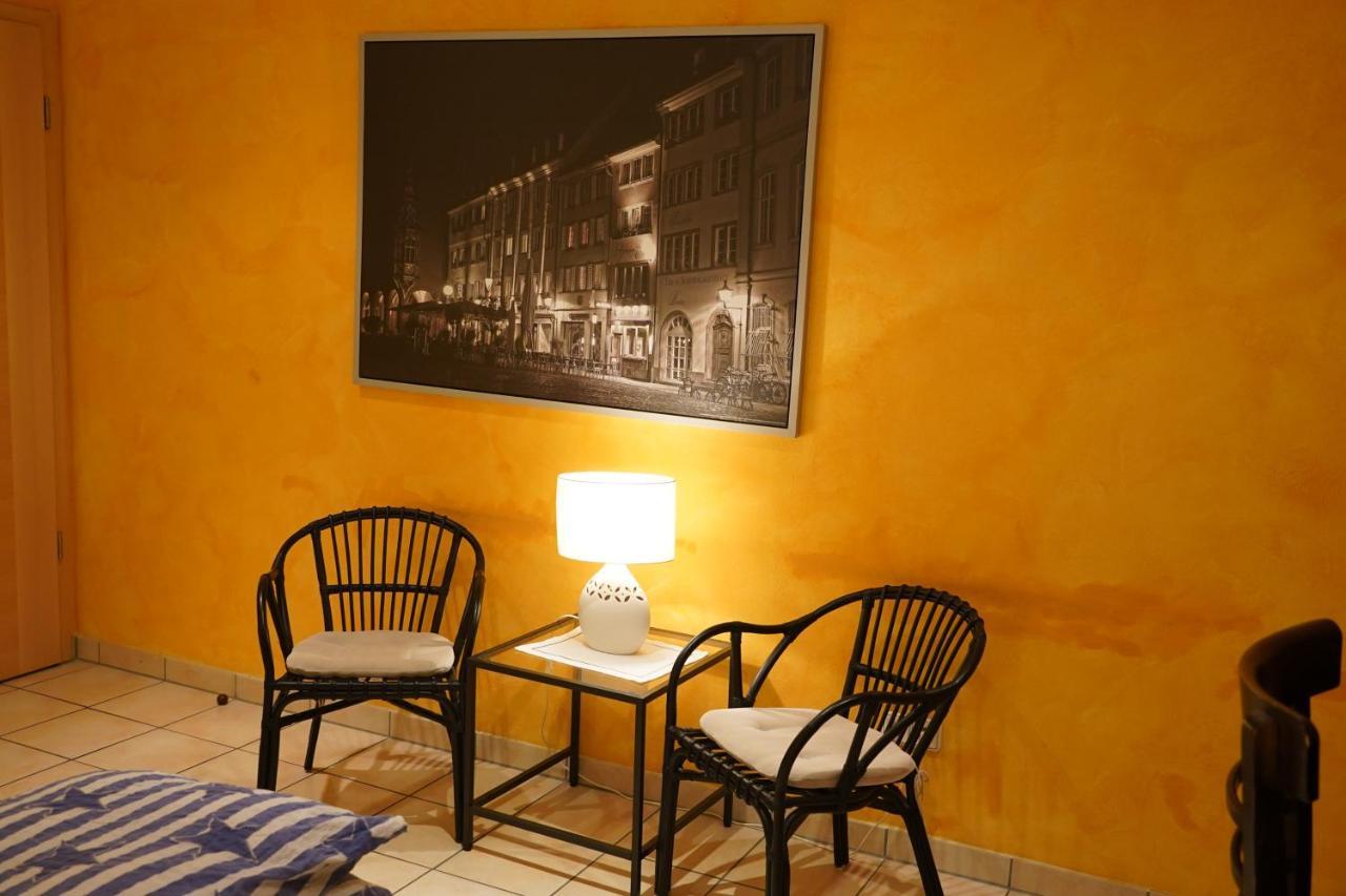 Hirschen Apartments Reute  エクステリア 写真