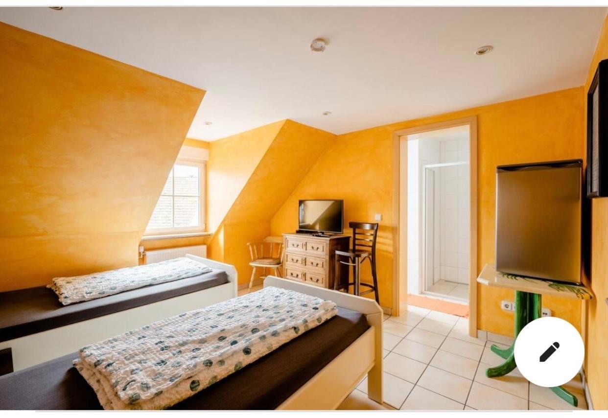 Hirschen Apartments Reute  エクステリア 写真